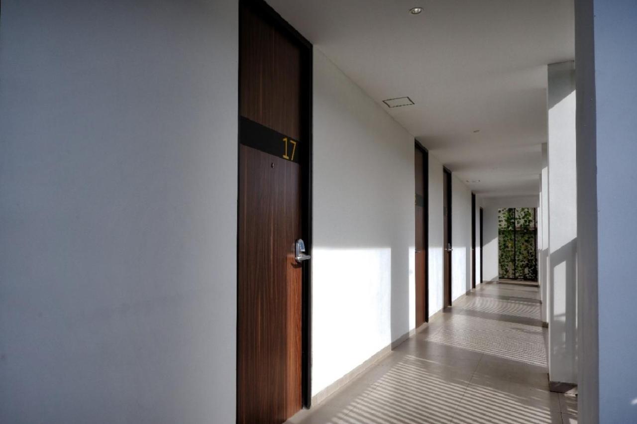 Guest House 555 Nki South Tangerang Kültér fotó